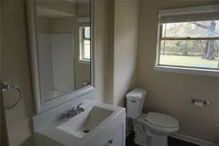 3911 Tarpon Ln, La Porte, TX 77571 - Photo 9