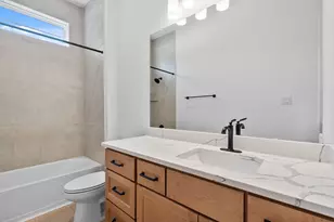 16025 Mahogany Mist Dr, Conroe, TX 77302 - Photo 13