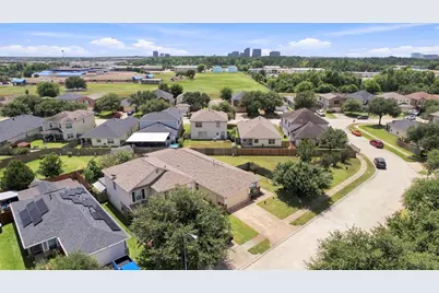 718 Sun Lodge Drive, Houston, TX 77073 - Photo 33