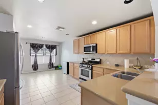 718 Sun Lodge Dr, Houston, TX 77073 - Photo 9