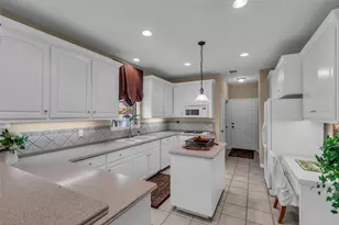 12319 Pebble View Dr, Conroe, TX 77304 - Photo 7