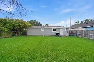 1534 3rd Ave N, Texas City, TX 77590 - Photo 15
