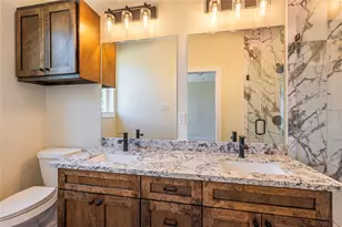 2410 28th Ave N, Texas City, TX 77590 - Photo 13
