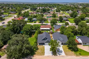 2410 28th Ave N, Texas City, TX 77590 - Photo 23