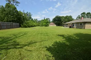 154 Wood Manor Ln, Sour Lake, TX 77659 - Photo 35