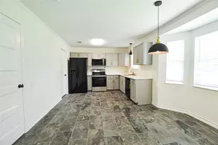 154 Wood Manor Ln, Sour Lake, TX 77659 - Photo 9