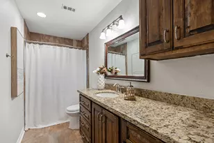 5658 Cartagena St, Houston, TX 77035 - Photo 21