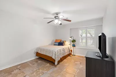5658 Cartagena Street, Houston, TX 77035 - Photo 19