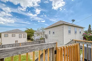 1402 51st St, Galveston, TX 77551 - Photo 39