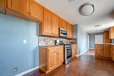 1402 51st Street, Galveston, TX 77551 - Photo 17