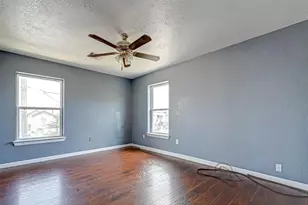 1402 51st St, Galveston, TX 77551 - Photo 29