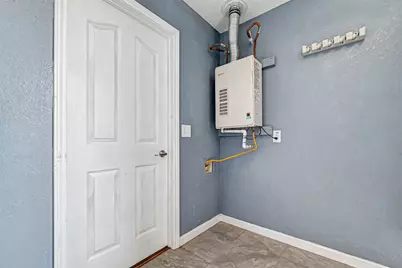 1402 51st Street, Galveston, TX 77551 - Photo 23