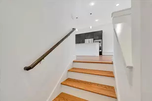 2104 Colorado St, Houston, TX 77007 - Photo 9