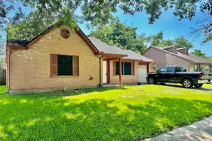 6834 Tara Dr, Richmond, TX 77469 - Photo 1