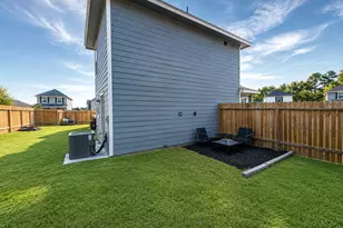 9715 Marie Vlg Ct, Conroe, TX 77306 - Photo 13