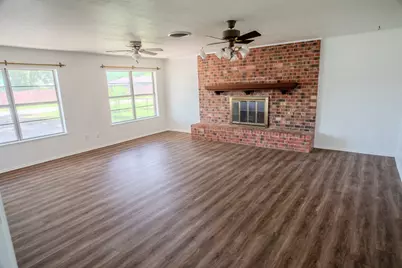 212 Avenue B, Brazoria, TX 77422 - Photo 7