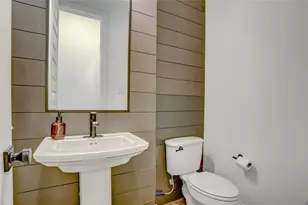 308 E 40th St, Houston, TX 77018 - Photo 11
