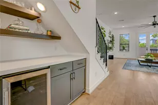 308 E 40th St, Houston, TX 77018 - Photo 9