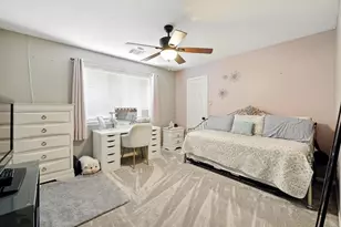 12923 Lady Jane Ct, Houston, TX 77044 - Photo 9