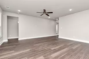 1233 Scarlet Crk Dr, Rosharon, TX 77583 - Photo 9