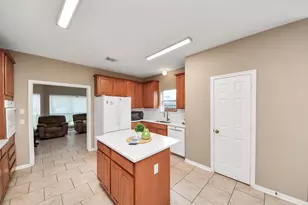 611 Mosman Ct, Houston, TX 77094 - Photo 9