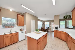 611 Mosman Ct, Houston, TX 77094 - Photo 3