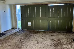 1009 Sealy St, Galveston, TX 77550 - Photo 3