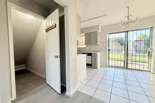 12715 Middlesbrough Ln, Houston, TX 77066 - Photo 13