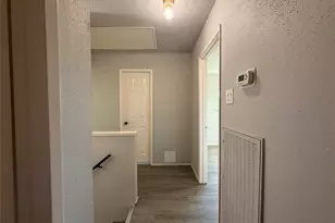 12715 Middlesbrough Ln, Houston, TX 77066 - Photo 19