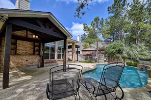 22 Queenscliff Circle, The Woodlands, TX 77382 - Photo 3