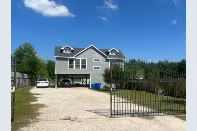704 County Road 3554, Cleveland, TX 77327 - Photo 1