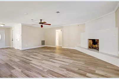 505 Foxmeadow Lane, Cleveland, TX 77327 - Photo 11