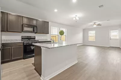 5345 Basquiat Drive, Houston, TX 77048 - Photo 7