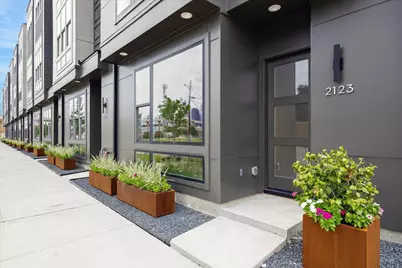 2121 Emancipation Avenue, Houston, TX 77003 - Photo 1