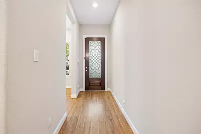 10408 Quiet Courtyard Road, Houston, TX 77043 - Photo 3