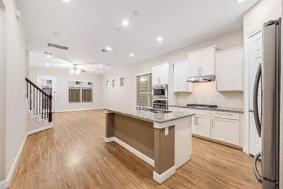 10408 Quiet Courtyard Road, Houston, TX 77043 - Photo 5