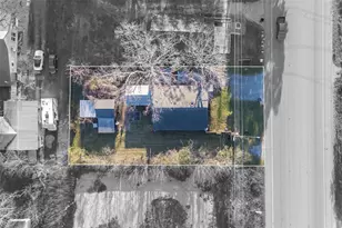 215 Grand Ave, Bacliff, TX 77518 - Photo 3