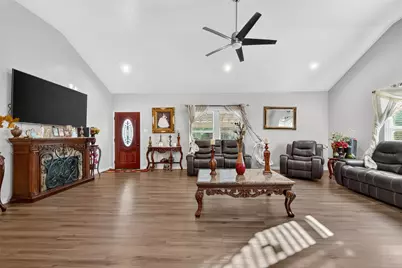 1619 Dolores Street, Rosharon, TX 77583 - Photo 7