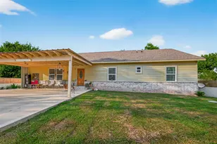 1619 Dolores St, Rosharon, TX 77583 - Photo 3