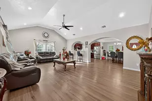 1619 Dolores St, Rosharon, TX 77583 - Photo 9