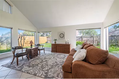 16419 Laurelfield Drive, Houston, TX 77059 - Photo 7