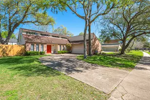 16419 Laurelfield Dr, Houston, TX 77059 - Photo 3