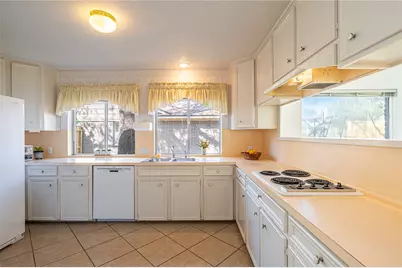 16419 Laurelfield Drive, Houston, TX 77059 - Photo 17