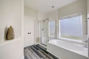 4615 Russett Ln, Sugar Land, TX 77479 - Photo 17