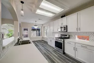 4615 Russett Ln, Sugar Land, TX 77479 - Photo 11