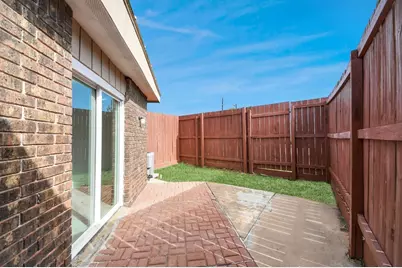 1014 Graham Drive #B4, Tomball, TX 77375 - Photo 29