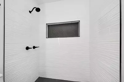 1014 Graham Drive #B4, Tomball, TX 77375 - Photo 25