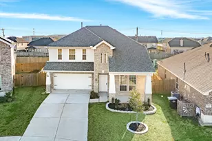 352 Selah Ct, Alvin, TX 77511 - Photo 1