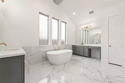 18733 Hepburn Lane, Conroe, TX 77302 - Photo 11