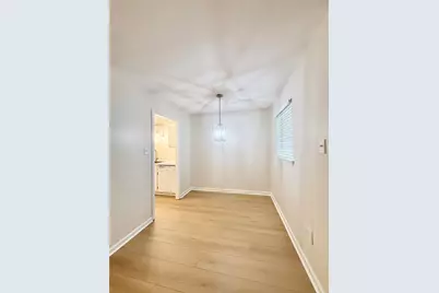 130 Oyster Creek Drive #24, Lake Jackson, TX 77566 - Photo 5
